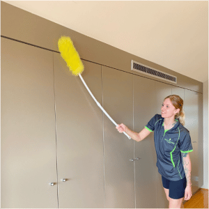dust-cleaning-wardrobe-homes